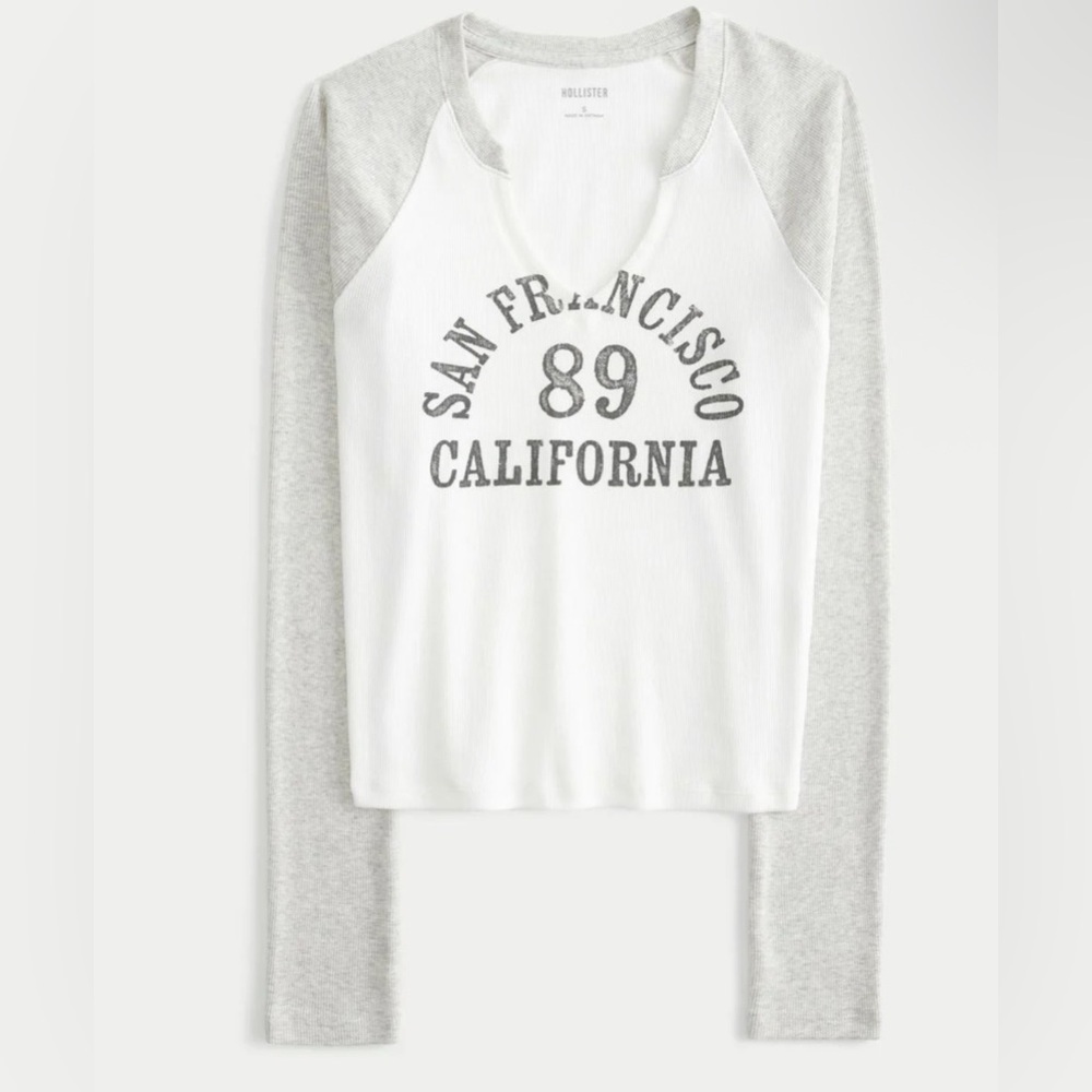 Hollister| Women's White San Francisco Graphic Notch-neck Baby Tee- Size XXS